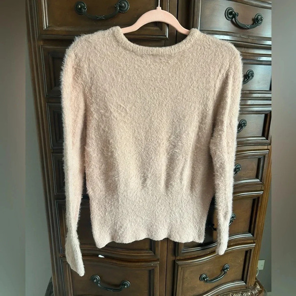 Bebe Women’s Blush Pink Fuzzy Rhinestone Logo Sweater Pullover Size XL - Picture 2 of 2
